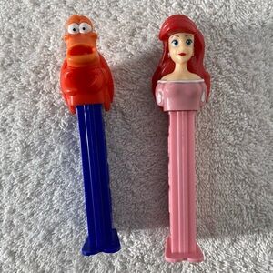 5/$35 Disney Themed PEZ Dispensers x2 Ariel Sebastian The Little Mermaid